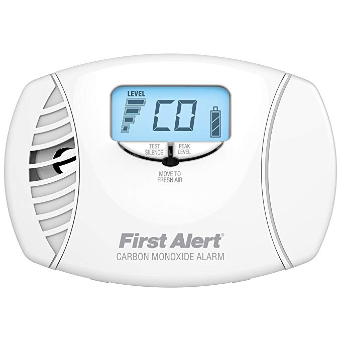 First Alert CO615FF Frust Free Dual Power Carbon Monoxide Plug-in Alarm with Battery Backup and Digital Display